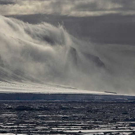 Coulson Island in the Ross Sea, Quâłiįk Hǫüįıkťqųq/Wikipedia