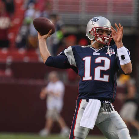 Tom Brady passing
