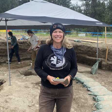 Shannon Tushingham leading an archaeological field school.