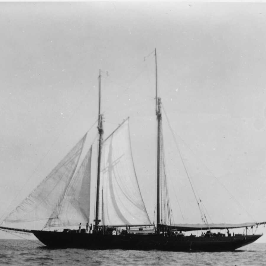 Black and white photo from the 1930s of the sailing ship Zaca, used on Academy expeditions