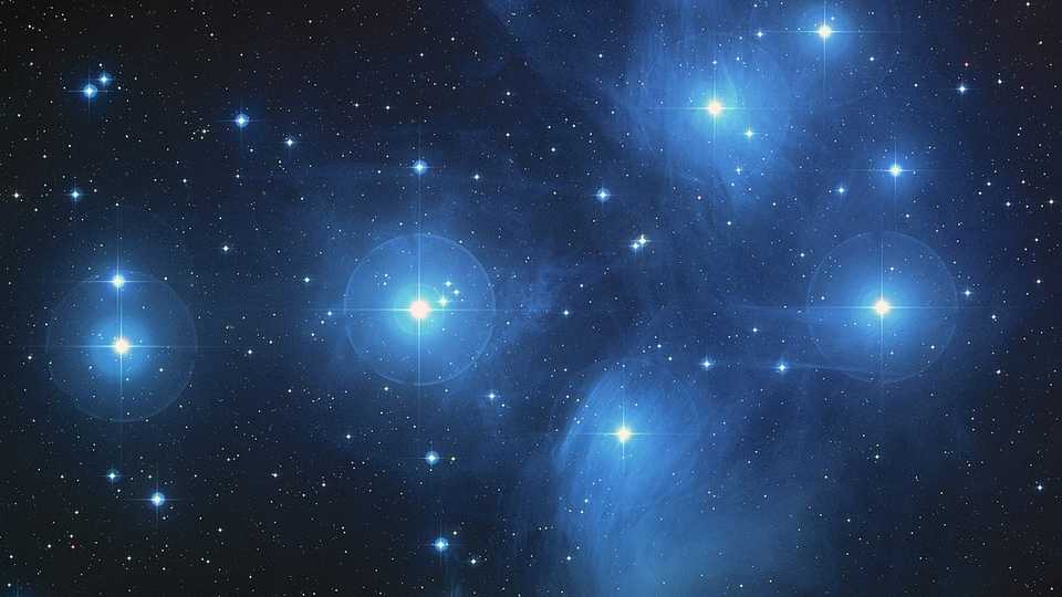 Young stars of the Pleiades cluster in Taurus